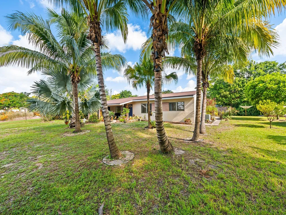 Unit for sale at 2341 SW 15th Street, Fort Lauderdale, FL 33312