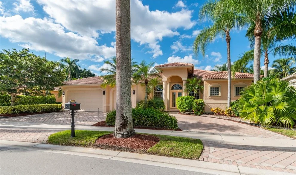 Unit for sale at 2507 Eagle Run Drive, Weston, FL 33327