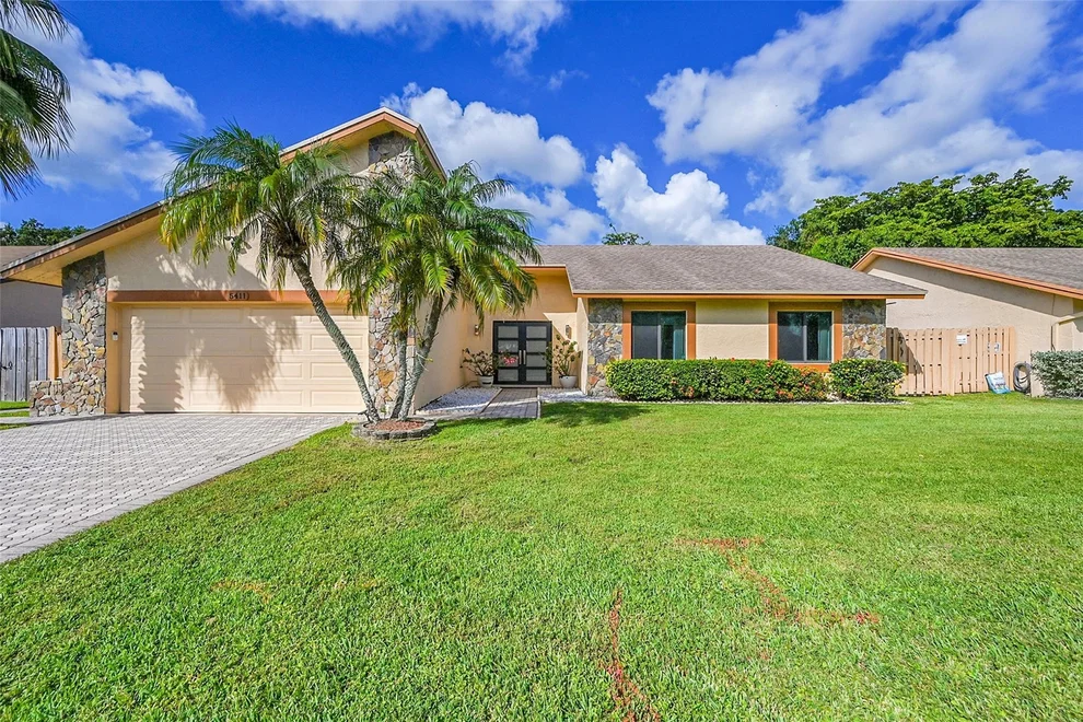 Unit for sale at 5411 NW 87th Avenue, Lauderhill, FL 33351