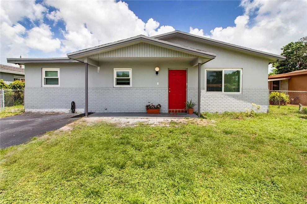 Unit for sale at 3221 NW 72nd Way, Hollywood, FL 33024