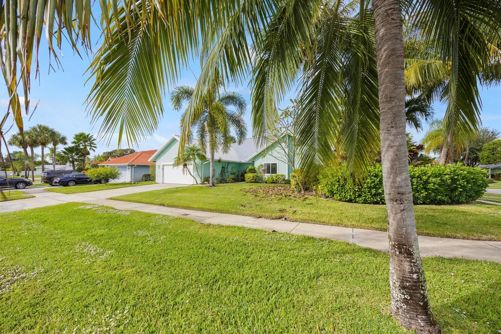 Unit for sale at 45 Birch Place, Tequesta, FL 33469