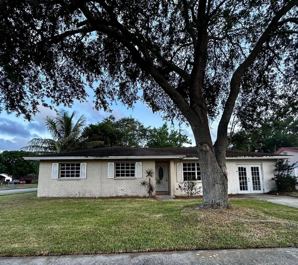 Unit for sale at 3203 Hibiscus Avenue, Fort Pierce, FL 34947