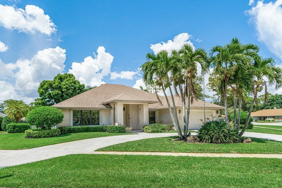 Unit for sale at 13355 Kingsbury Drive, Wellington, FL 33414