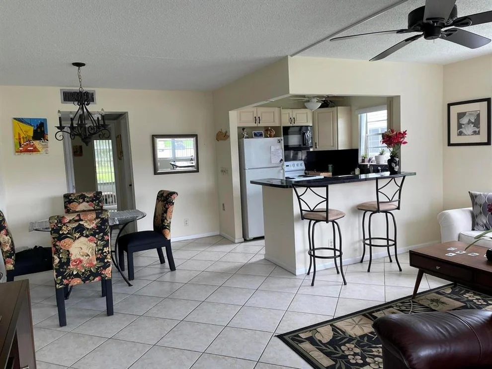Unit for sale at 346 Camden O, West Palm Beach, FL 33417