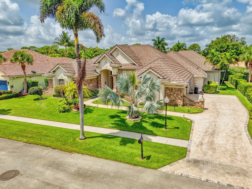 Unit for sale at 19050 SE Kokomo Lane, Jupiter, FL 33458