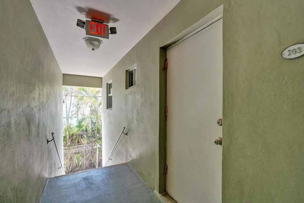Unit for sale at 3230 NE 13th Street, Pompano Beach, FL 33062