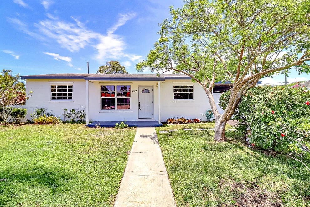 Unit for sale at 337 Mid Pines Road, Palm Springs, FL 33461