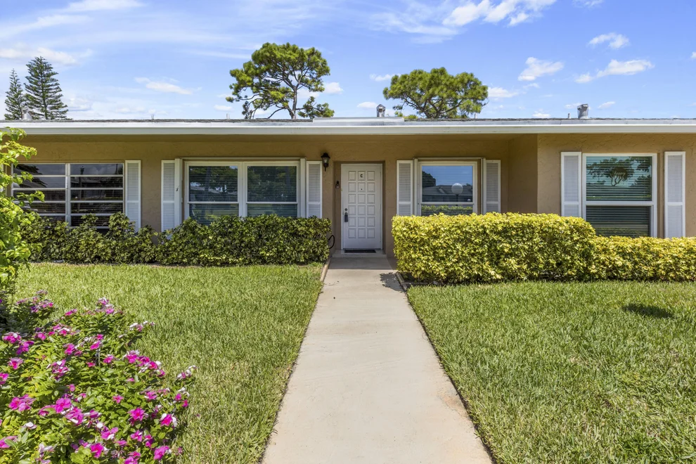 Unit for sale at 2521 Del Aire Boulevard, Delray Beach, FL 33445