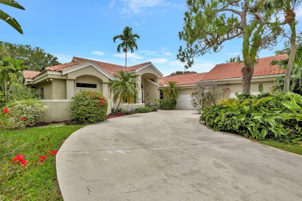 Unit for sale at 1140 SW 21st Lane, Boca Raton, FL 33486