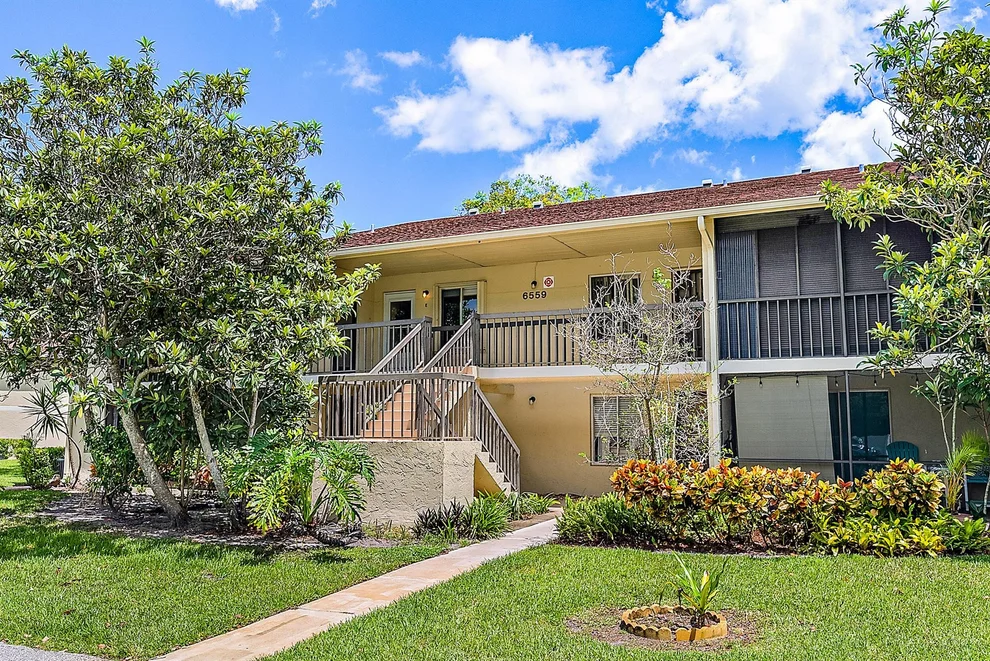 Unit for sale at 6559 Chasewood Drive, Jupiter, FL 33458