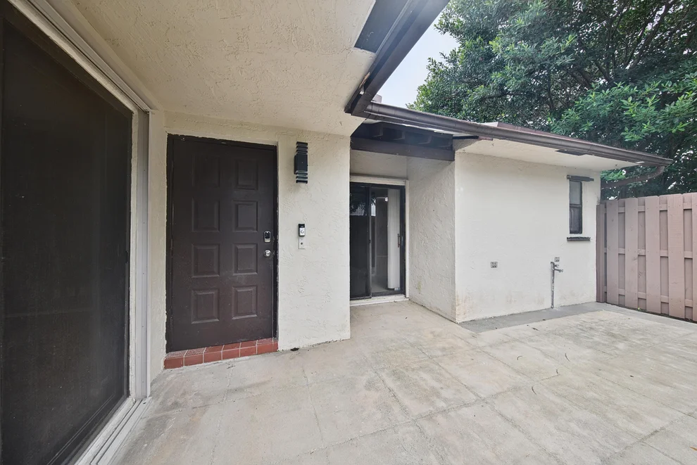 Photo of 3402 Waterview Circle, Lake Worth, FL 33461
