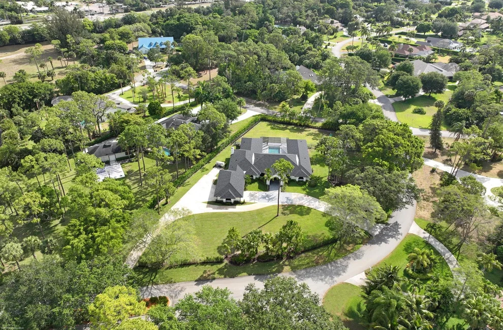 Unit for sale at 13453 Doubletree Trail, Wellington, FL 33414