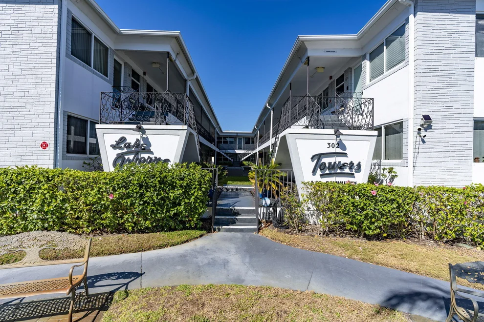 Unit for sale at 302 Lake Osborne Drive, Lake Worth Beach, FL 33461