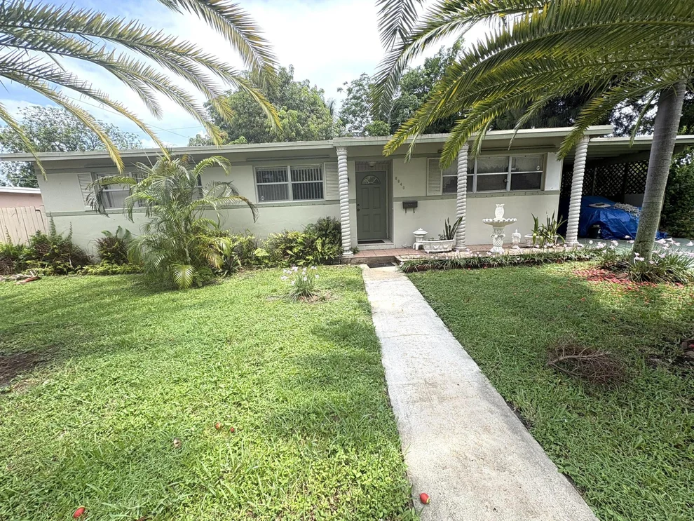 Unit for sale at 6940 NW 14th Court NW, Plantation, FL 33313