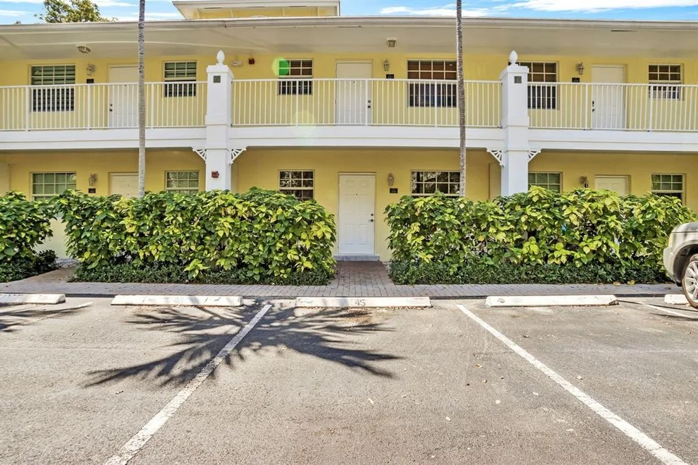 Unit for sale at 2660 NE 8th Avenue, Wilton Manors, FL 33334