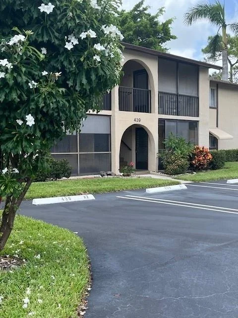 Unit for sale at 439 Pine Glen Lane, Greenacres, FL 33463