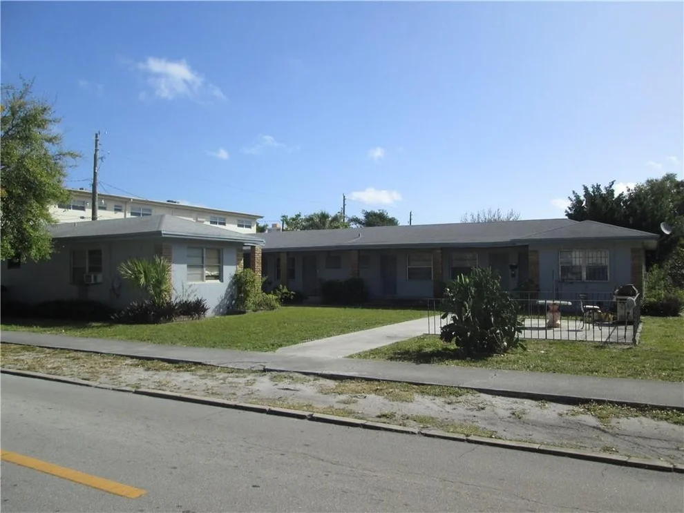 Unit for sale at 515 S 20th Avenue, Hollywood, FL 33020