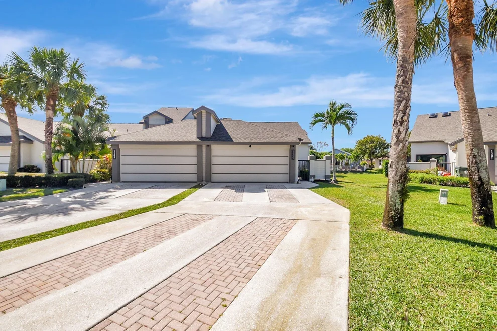 Unit for sale at 1111 Landings Boulevard, Greenacres, FL 33413