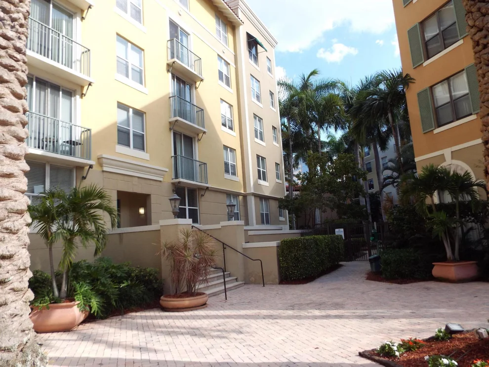 Unit for sale at 630 S Sapodilla Avenue, West Palm Beach, FL 33401