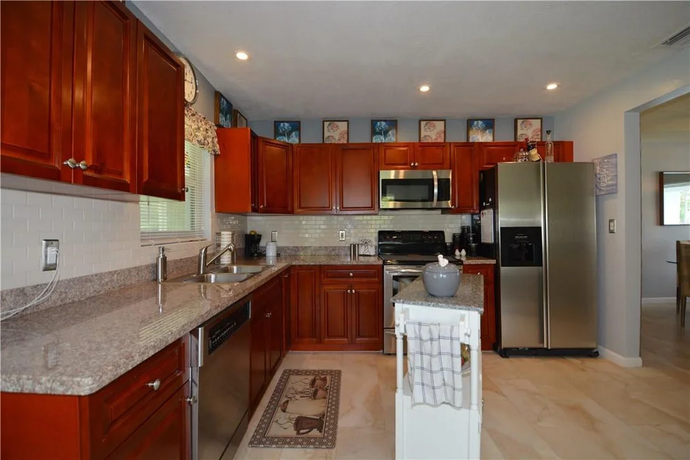 Unit for sale at 621 NW 37th Street, Oakland Park, FL 33309