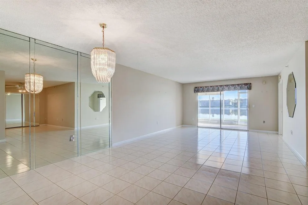 Unit for sale at 14112 Huntington Pointe Drive, Delray Beach, FL 33484