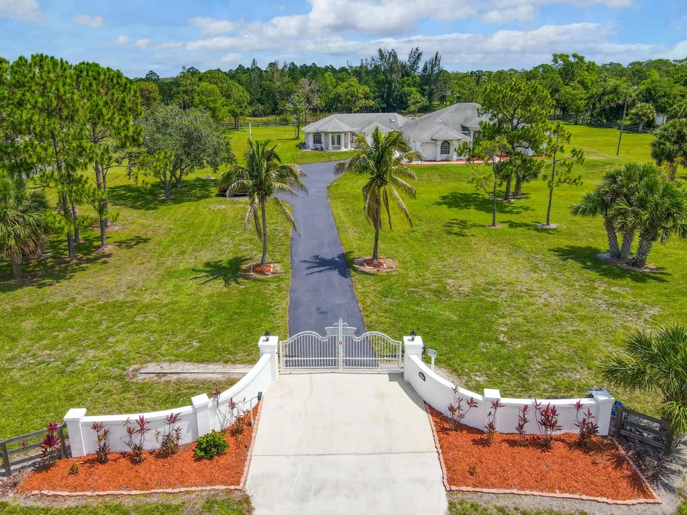 Unit for sale at 17467 Fox Trail Lane, Loxahatchee, FL 33470