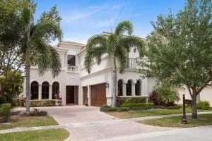 Unit for sale at 17827 Lake Azure Way, Boca Raton, FL 33496