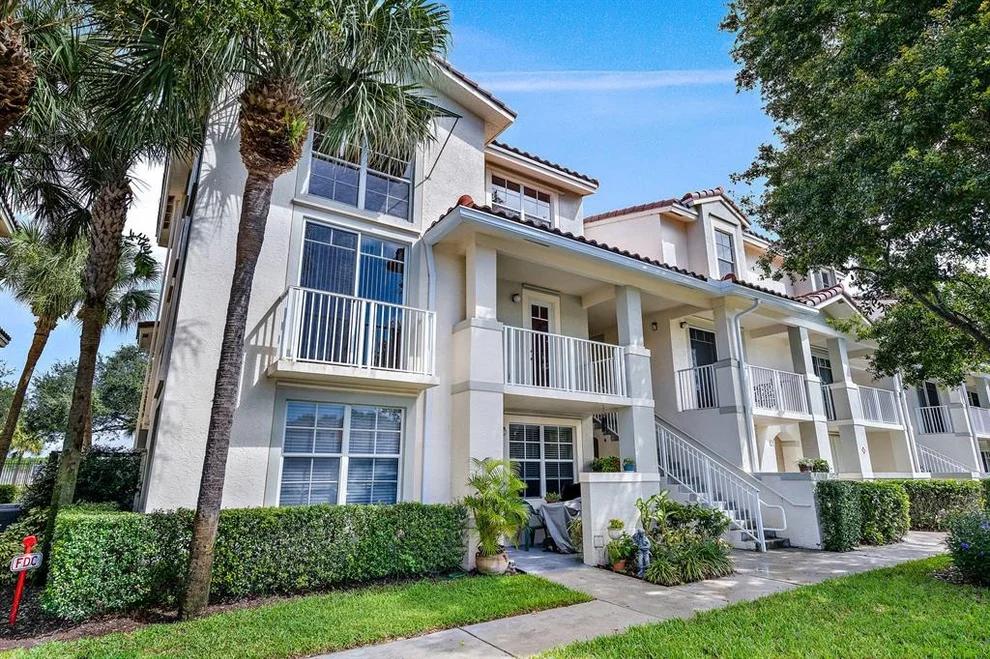 Unit for sale at 1054 University Boulevard, Jupiter, FL 33458