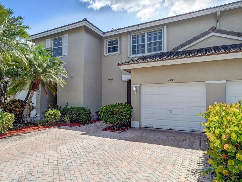 Unit for sale at 3900 NW 91st Terrace, Sunrise, FL 33351