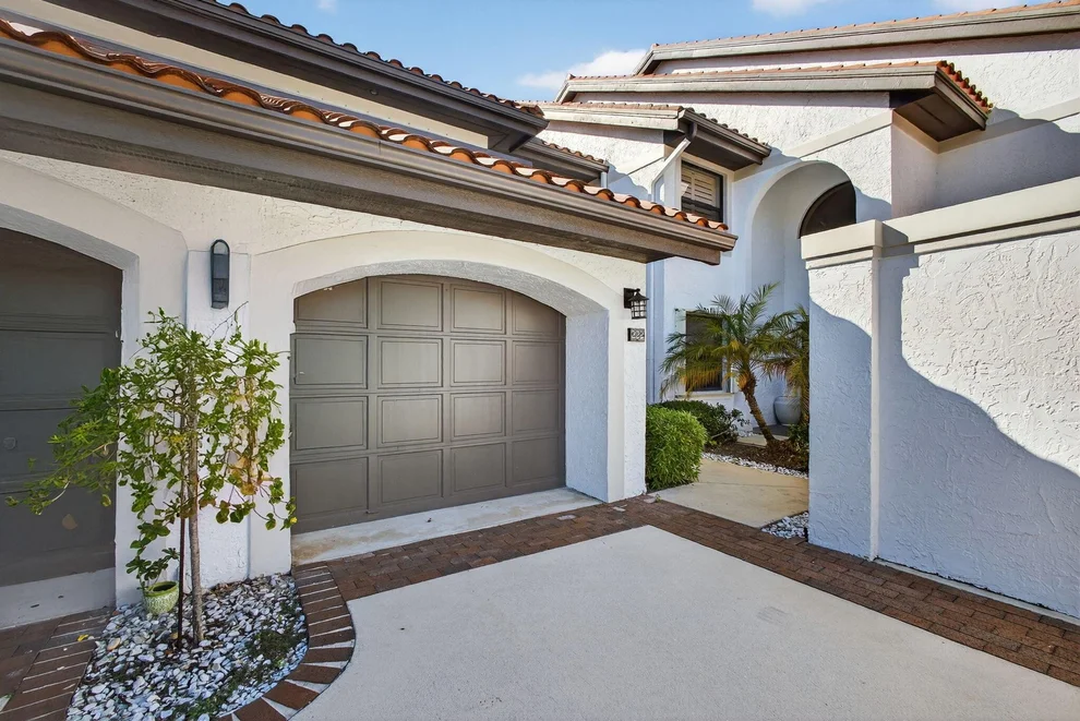 Unit for sale at 16671 Traders Crossing N, Jupiter, FL 33477