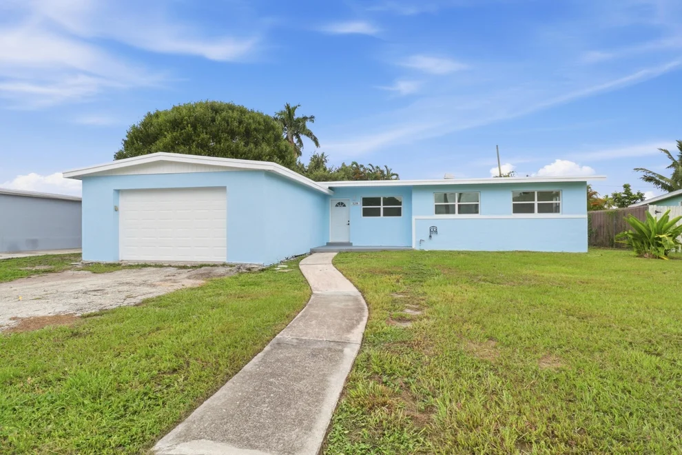 Unit for sale at 328 PONTE VEDRA Road, Palm Springs, FL 33461