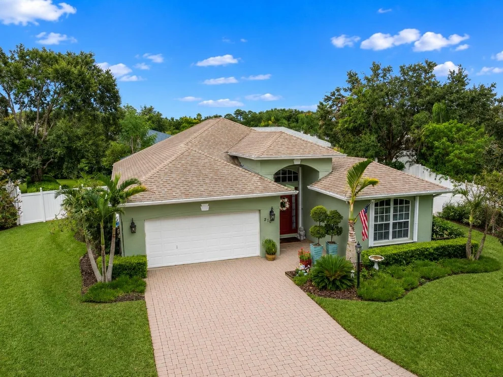 Unit for sale at 210 CHAMPAGNE Court SW, Vero Beach, FL 32968