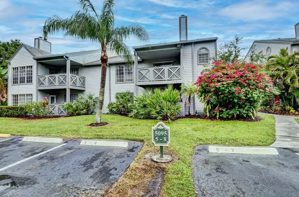 Unit for sale at 5095 Heatherhill Lane, Boca Raton, FL 33486