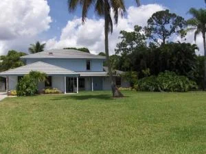 Unit for sale at 390 NE Town Terrace, Jensen Beach, FL 34957