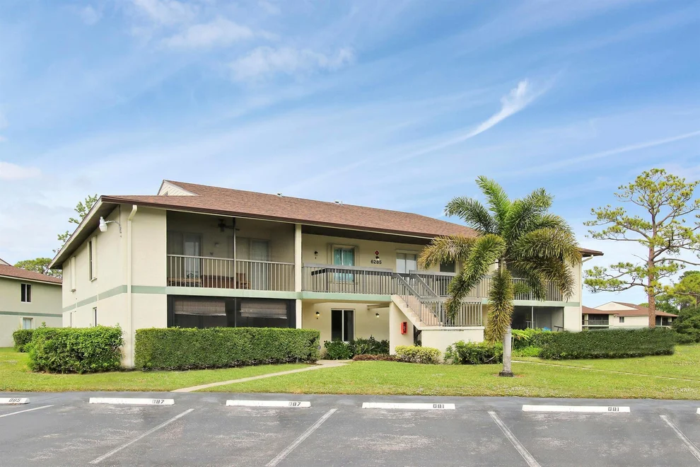 Unit for sale at 6285 Chasewood Drive, Jupiter, FL 33458