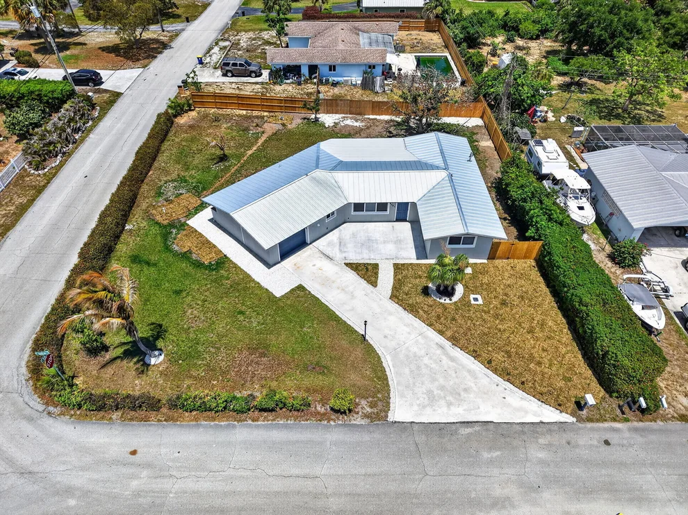 Unit for sale at 9361 SE Duncan Street, Hobe Sound, FL 33455