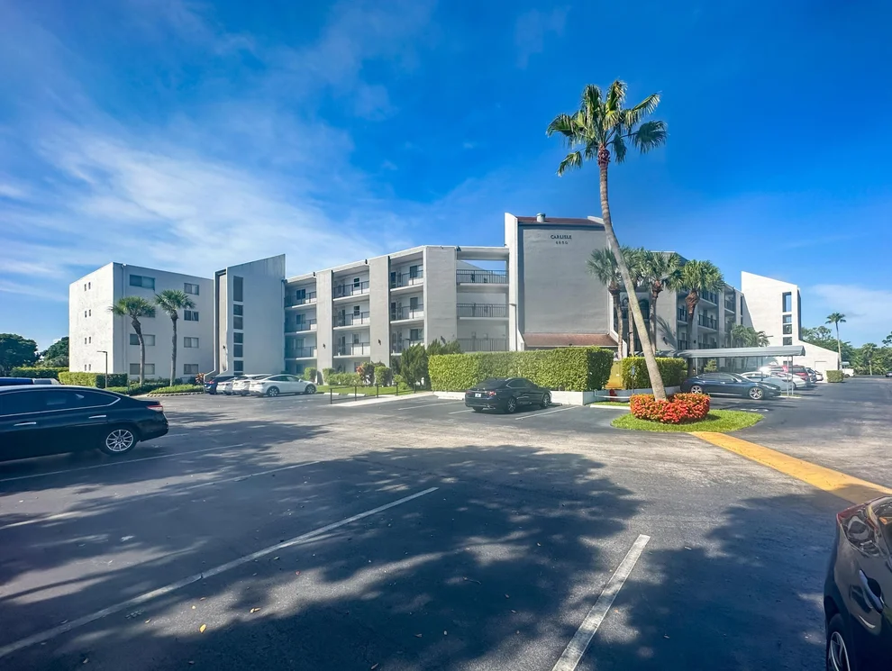 Unit for sale at 6850 10th Avenue N, Lake Worth, FL 33467