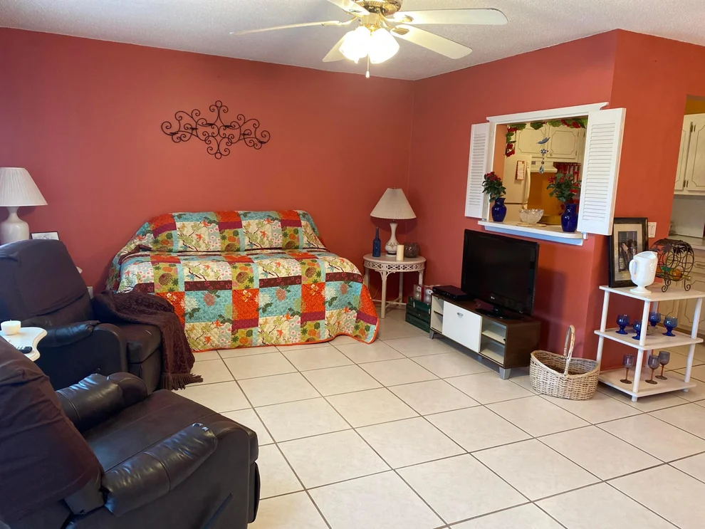Unit for sale at 289 Camden L, West Palm Beach, FL 33417