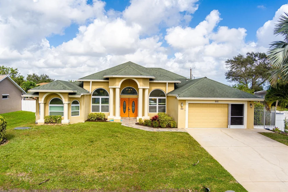 Unit for sale at 661 SW Seagull Terrace, Port St Lucie, FL 34953