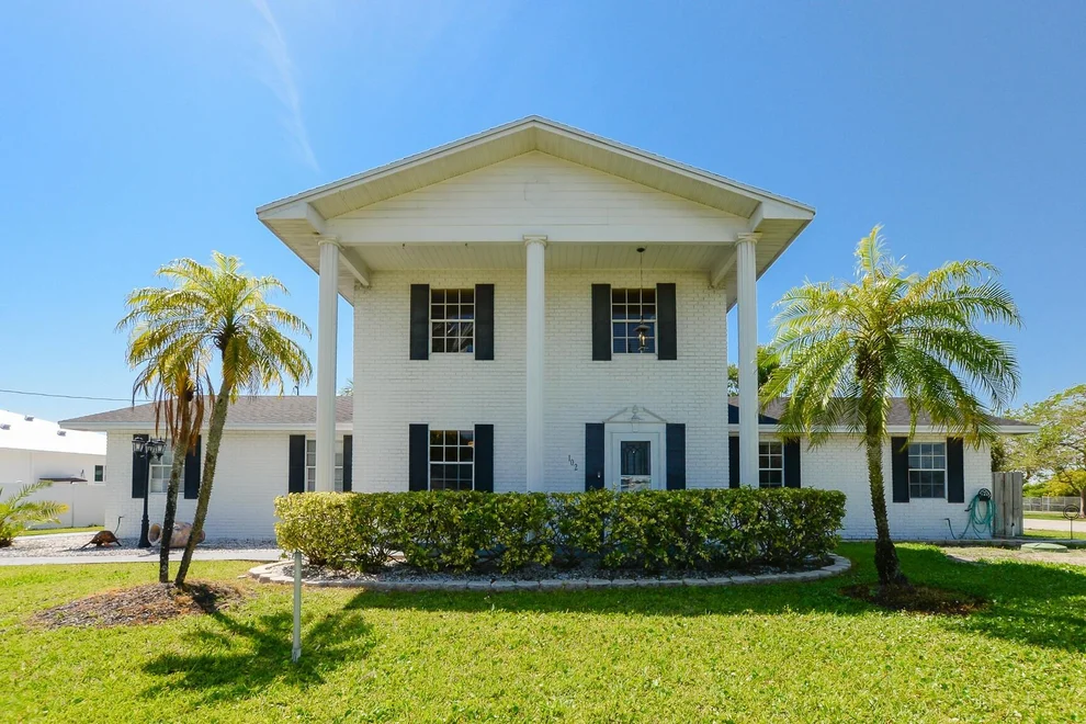 Unit for sale at 102 NE Surfside Avenue, Port St Lucie, FL 34983