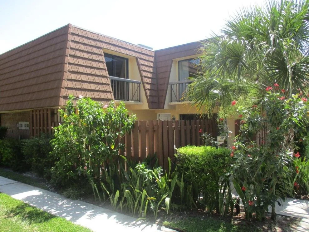 Unit for sale at 825 Center Street, Jupiter, FL 33458