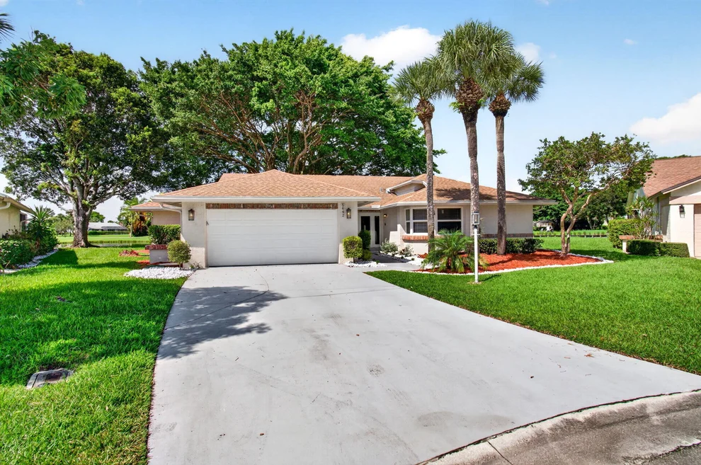 Unit for sale at 5642 Forest Oaks Terrace, Delray Beach, FL 33484