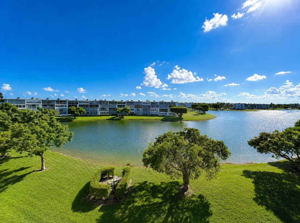 Unit for sale at 4032 Newcastle B, Boca Raton, FL 33434