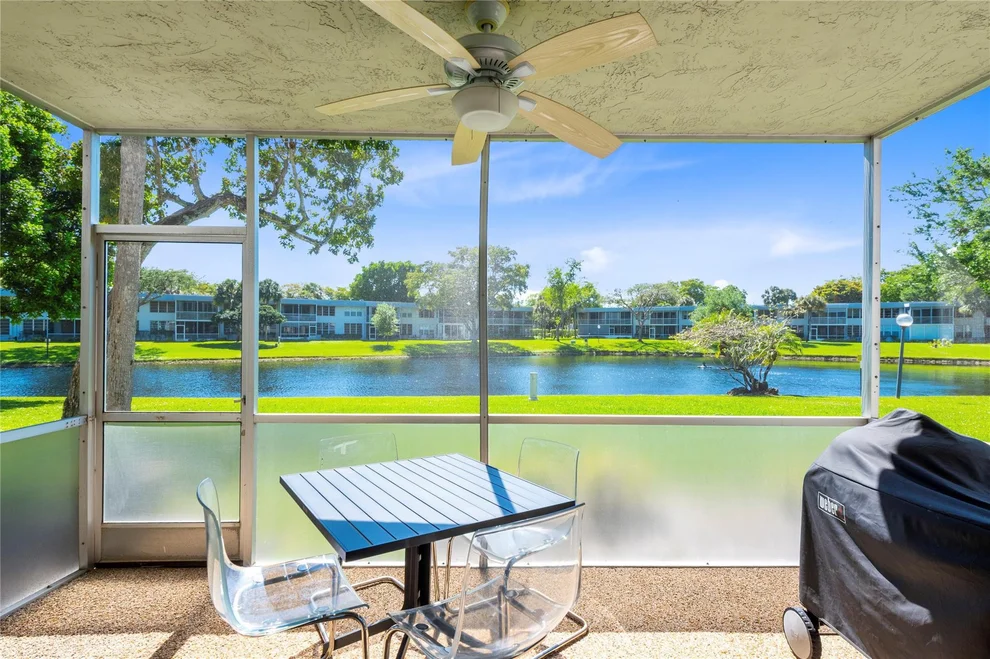 Unit for sale at 4240 Oaks Terrace, Pompano Beach, FL 33069