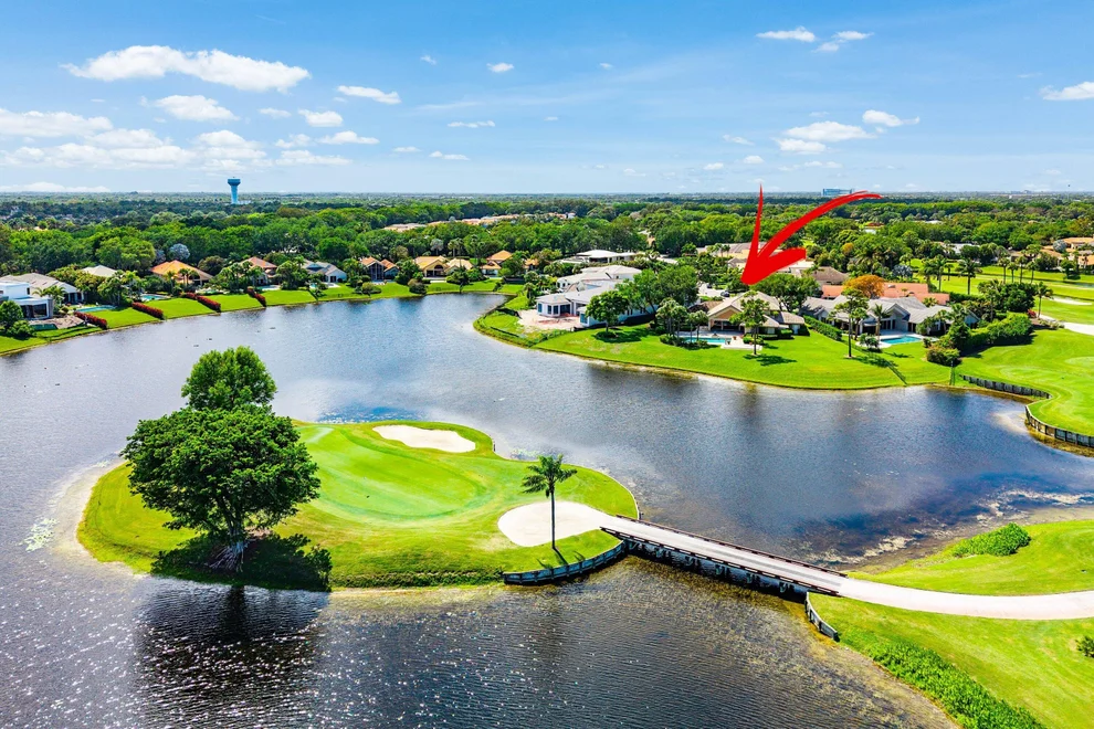 Unit for sale at 3566 Loire Lane, Palm Beach Gardens, FL 33410