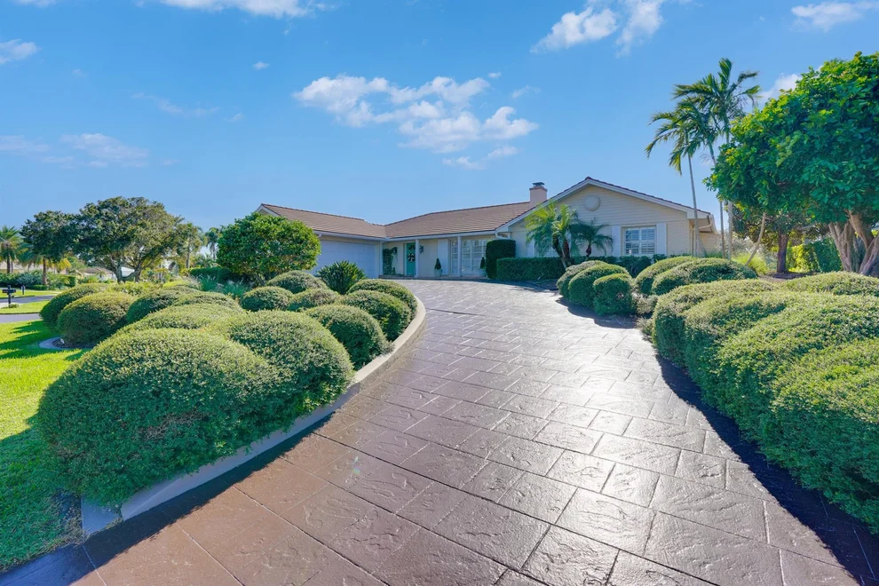 Unit for sale at 4143 SE Fairway E, Stuart, FL 34997