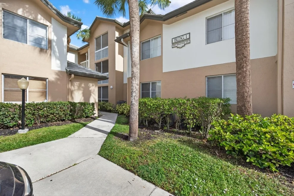Unit for sale at 9977 Westview Drive, Coral Springs, FL 33076