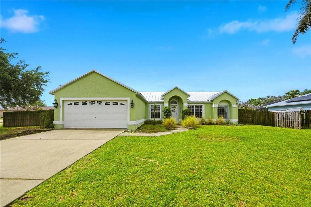 Unit for sale at 6208 NW Kukui Court, Port St Lucie, FL 34983