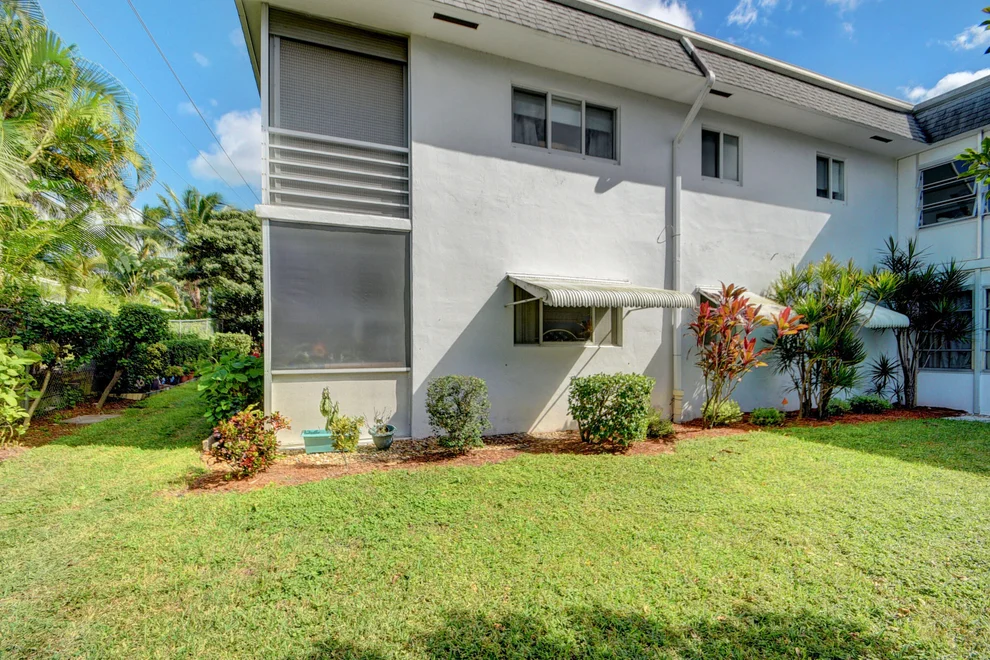 Unit for sale at 2840 Cynthia Lane, Lake Worth Beach, FL 33461