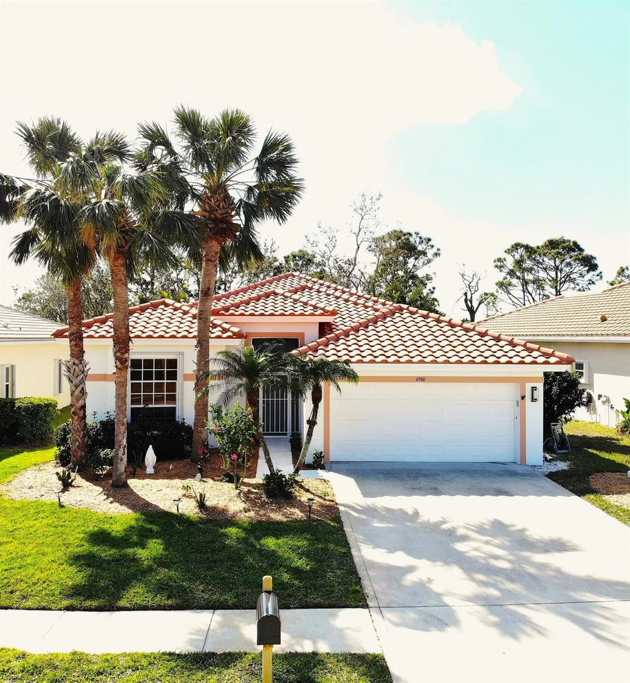Unit for sale at 4986 SE Devenwood Way, Stuart, FL 34997
